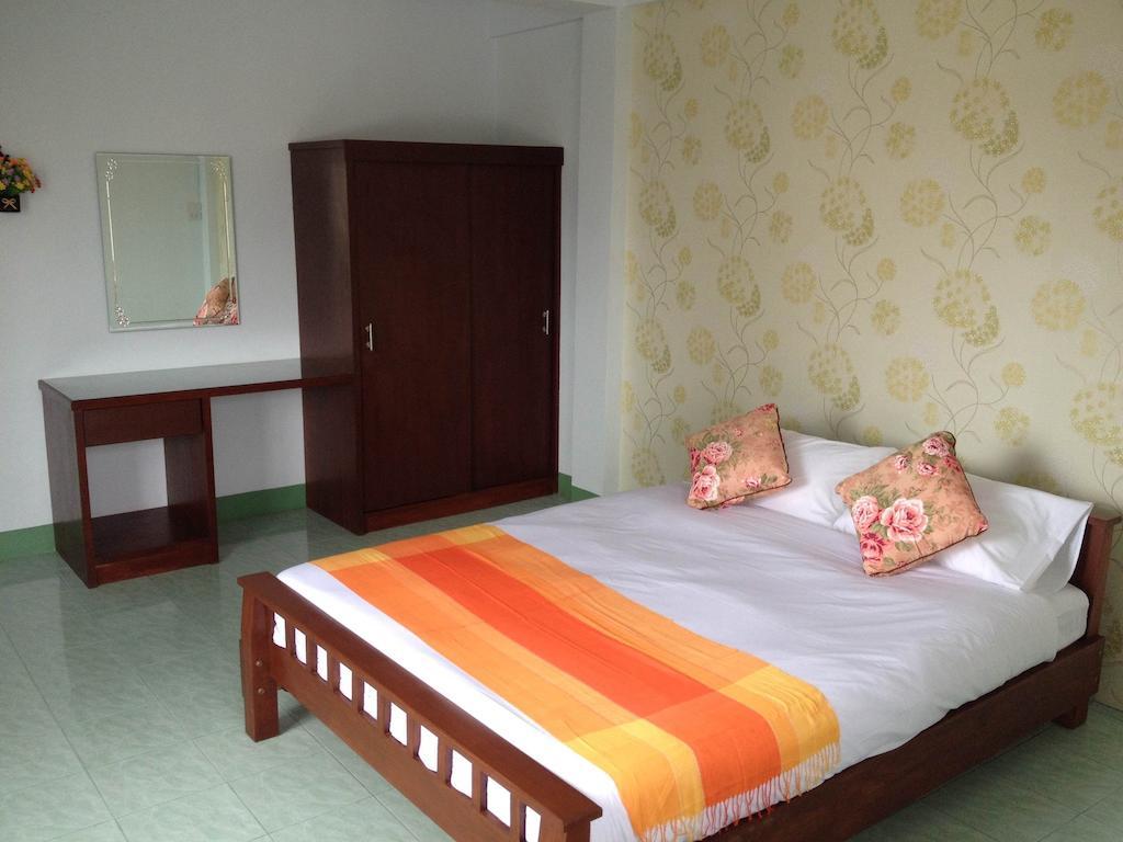Baan Mitreejit Apartment Surat Thani Phòng bức ảnh